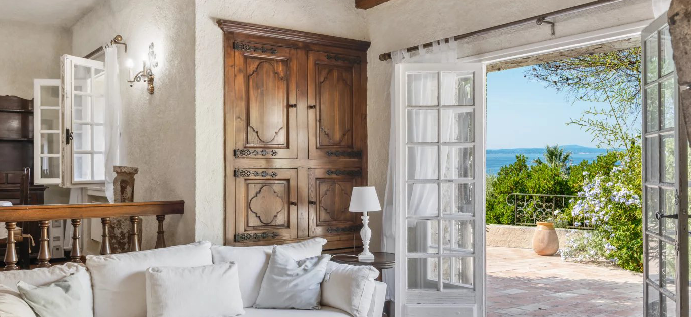 Discover this property: Les Issambres - France - House, 9 rooms, 6 bedrooms - Slideshow Picture 2